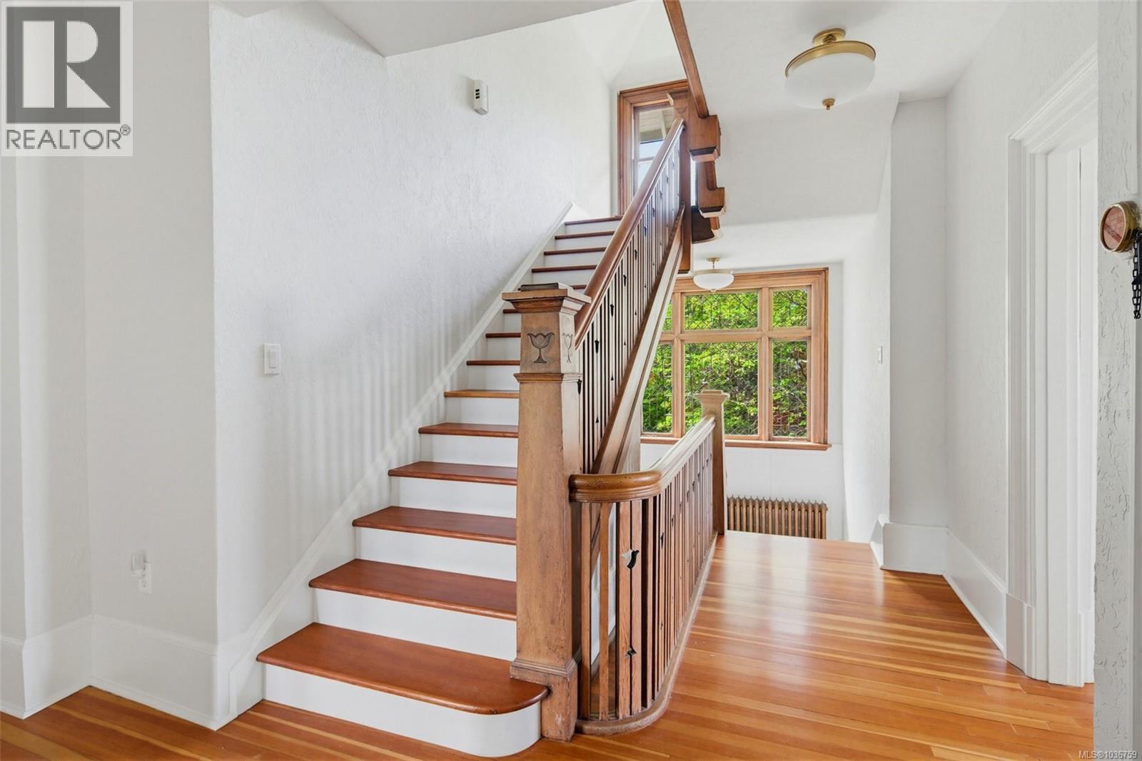 1566 Hampshire Rd, Oak Bay, British Columbia  V8R 5T5 - Photo 25 - 1036759