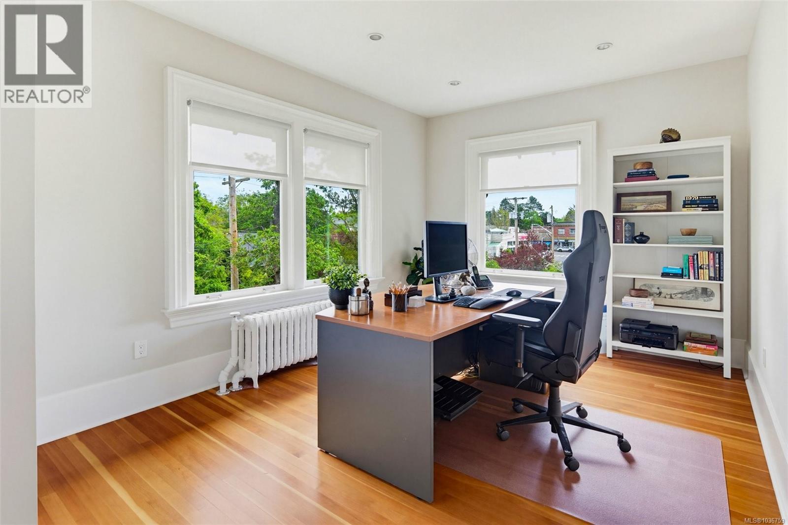 1566 Hampshire Rd, Oak Bay, British Columbia  V8R 5T5 - Photo 38 - 1036759