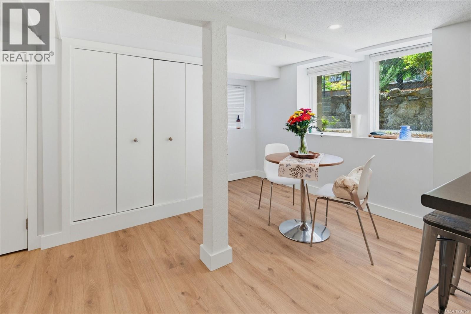 1566 Hampshire Rd, Oak Bay, British Columbia  V8R 5T5 - Photo 53 - 1036759