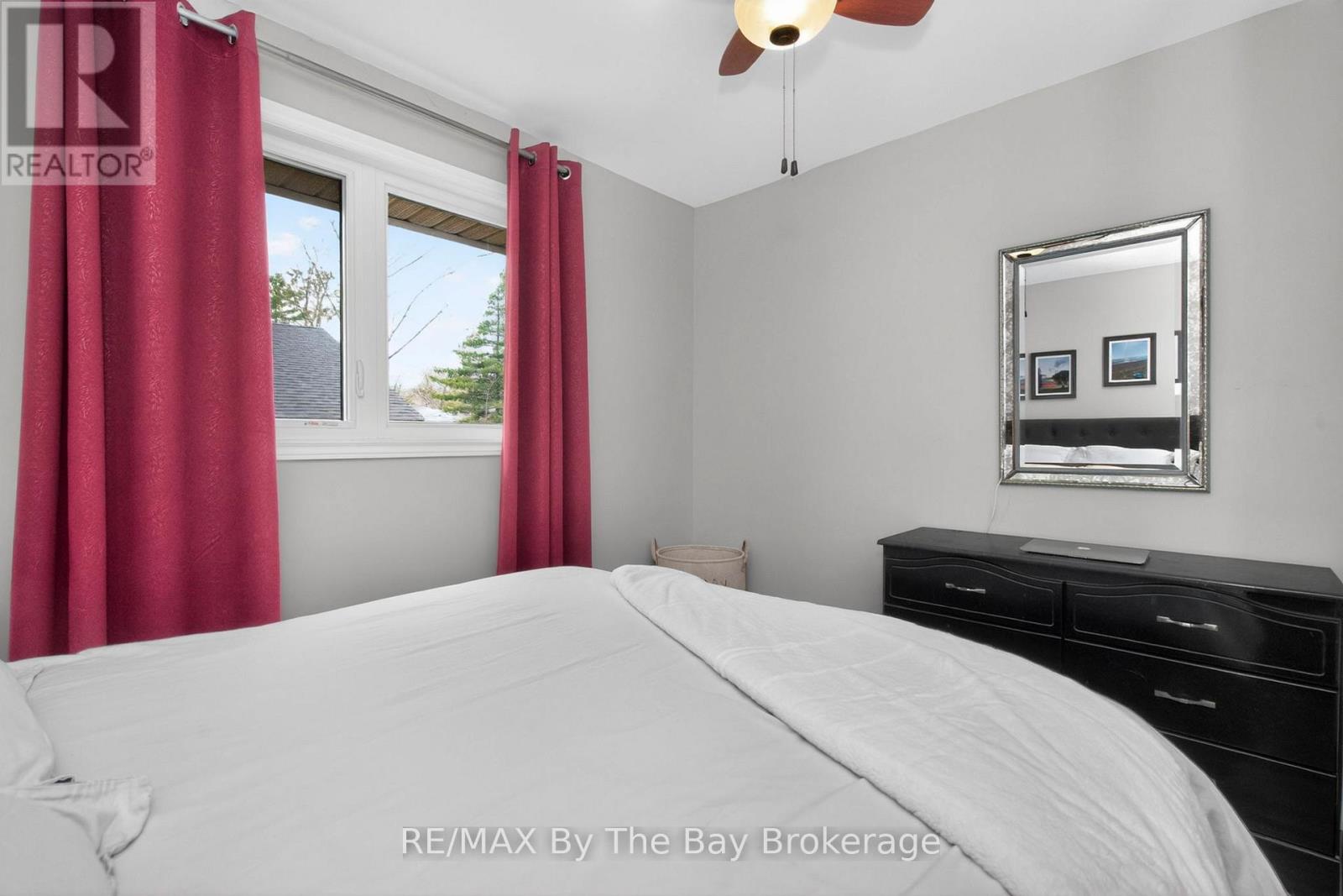 12 5th Lane, Wasaga Beach, Ontario  L9Z 2E9 - Photo 25 - S13128502