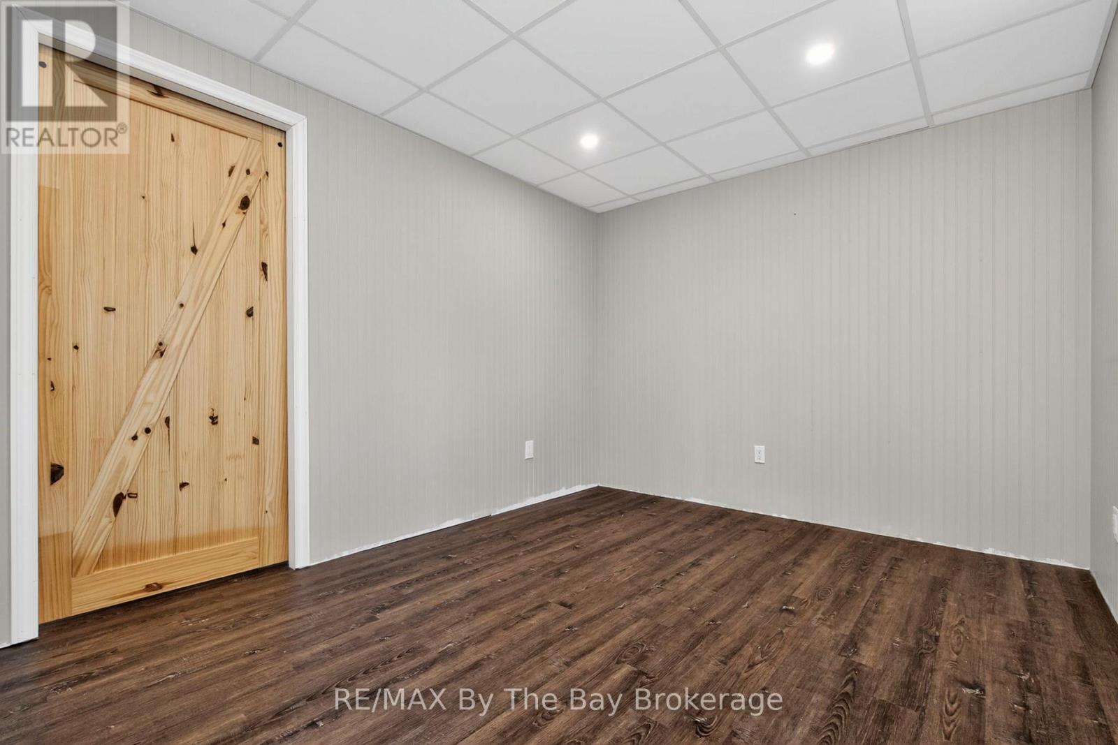 12 5th Lane, Wasaga Beach, Ontario  L9Z 2E9 - Photo 33 - S13128502
