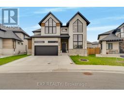 5 - 923 STONECLIFFE WALK, Kitchener, Ontario