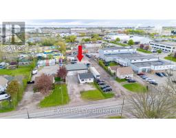 727 BARTON STREET, Hamilton, Ontario