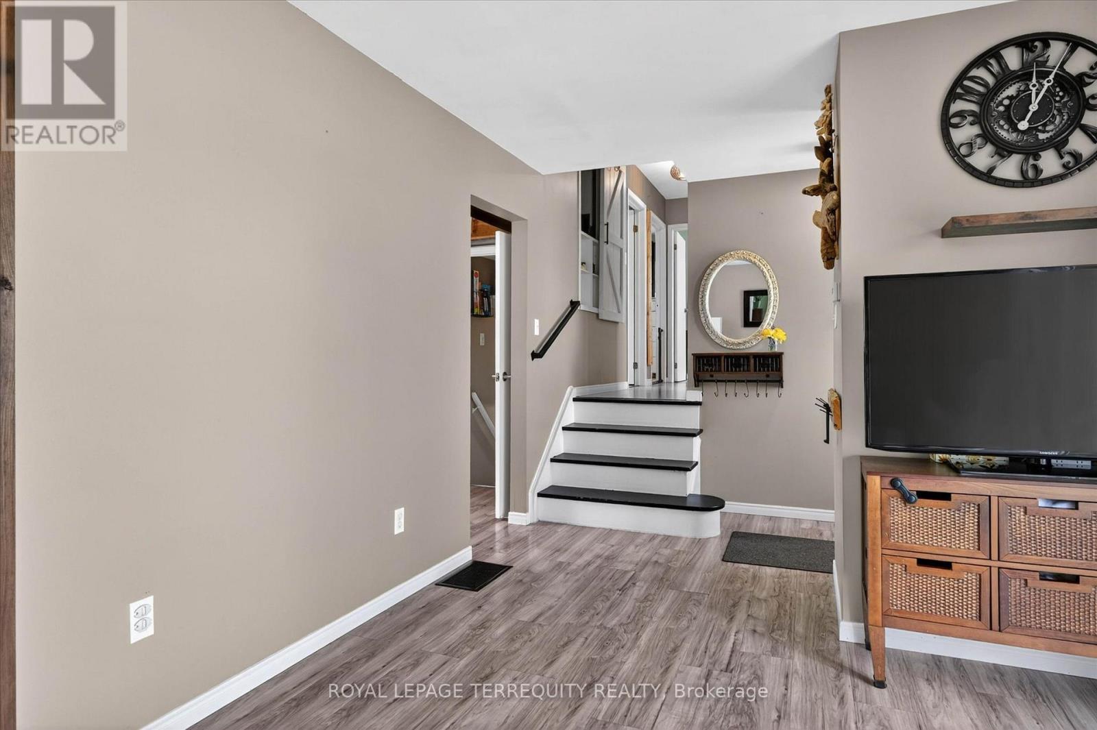 23 Whitfield Road, Otonabee-South Monaghan, Ontario  K0L 1V0 - Photo 14 - X13128308