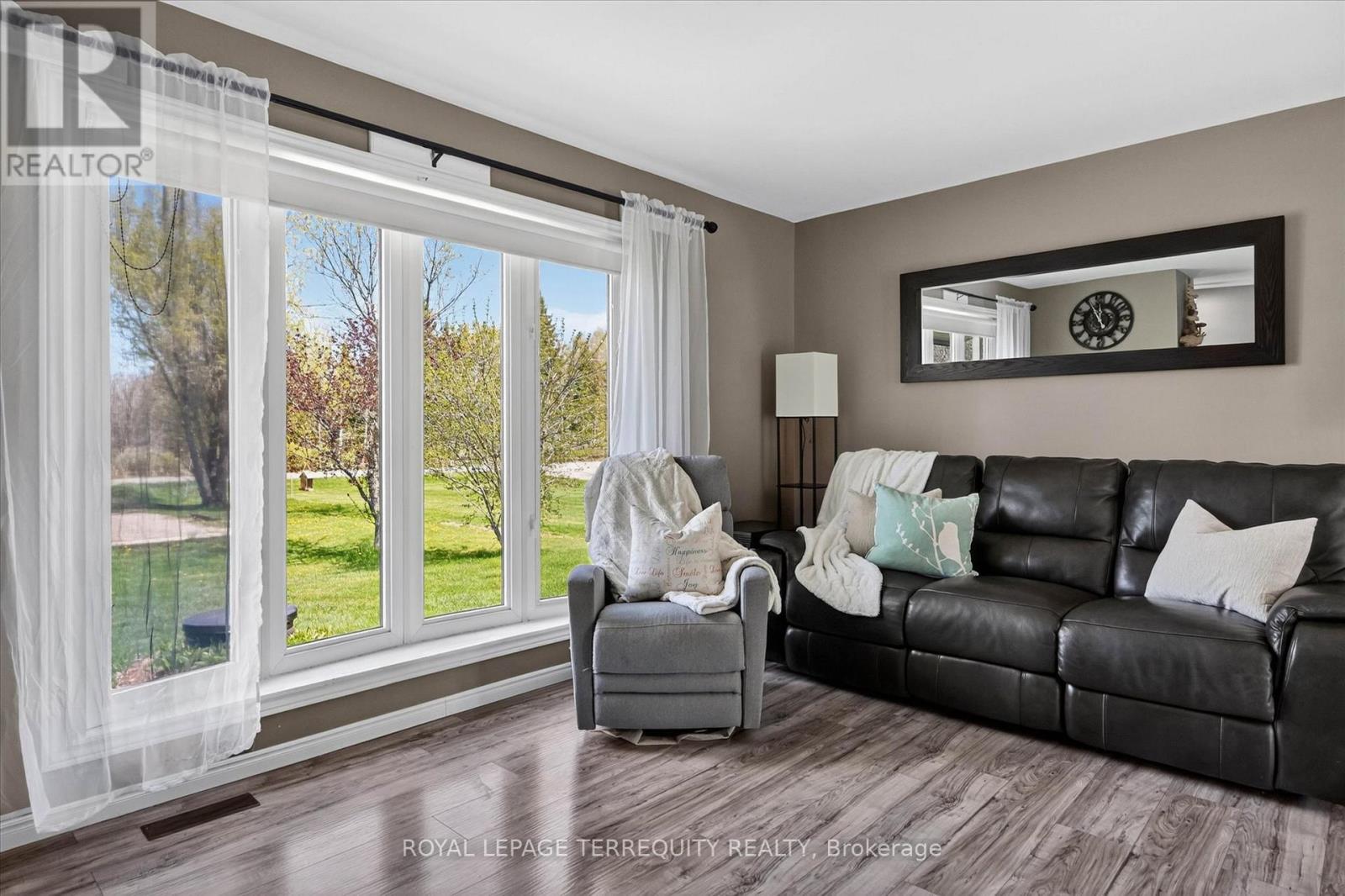23 Whitfield Road, Otonabee-South Monaghan, Ontario  K0L 1V0 - Photo 5 - X13128308