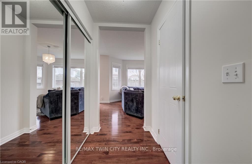 47 Dellgrove Circle, Cambridge, Ontario  N1T 2J9 - Photo 12 - X13128322