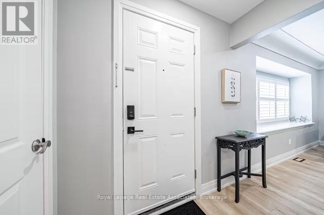 Unit A - 88 South Bend Road E, Hamilton, Ontario  L9A 2B1 - Photo 2 - X13128328