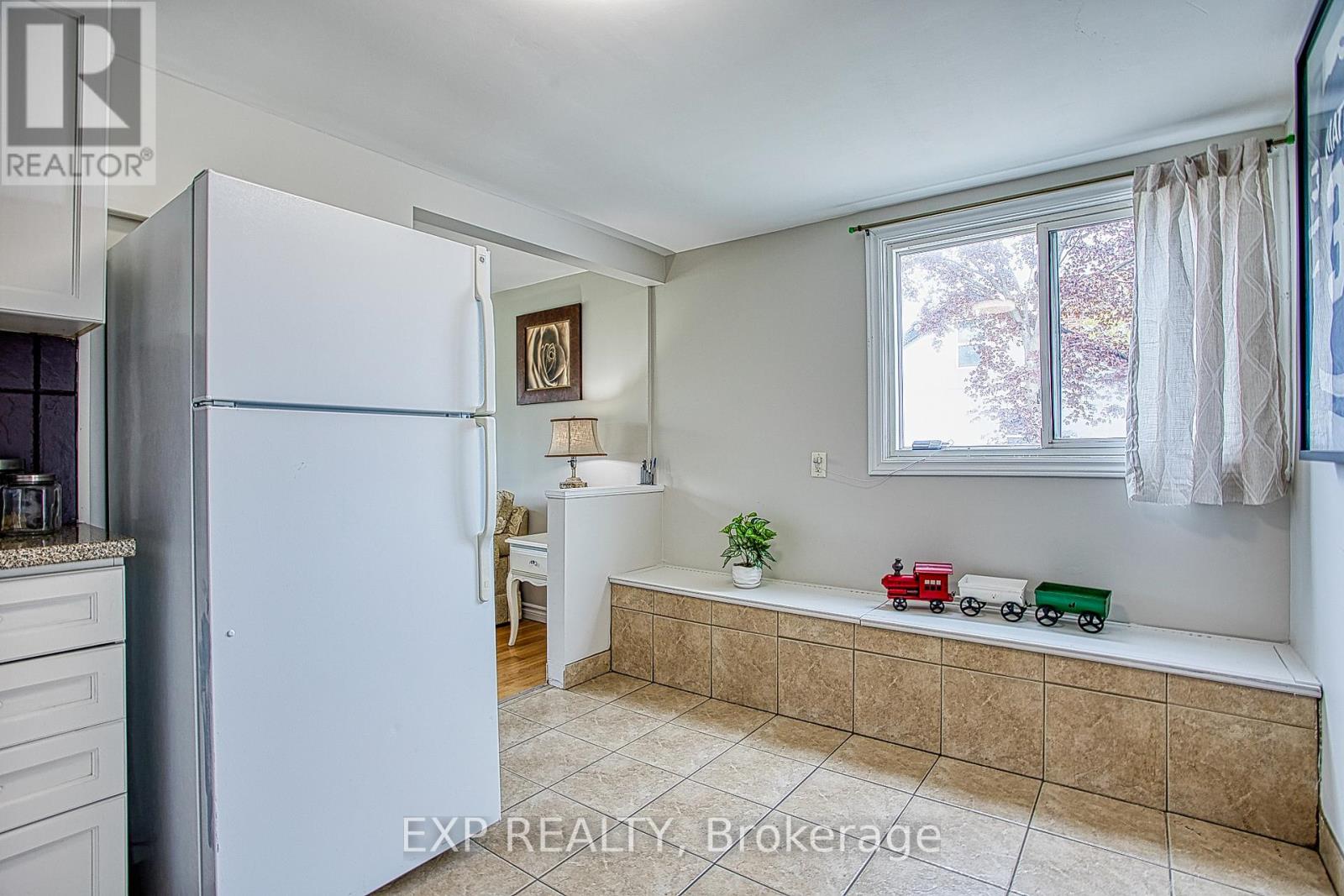727 Barton Street, Hamilton, Ontario  L8E 5L7 - Photo 12 - X13128330