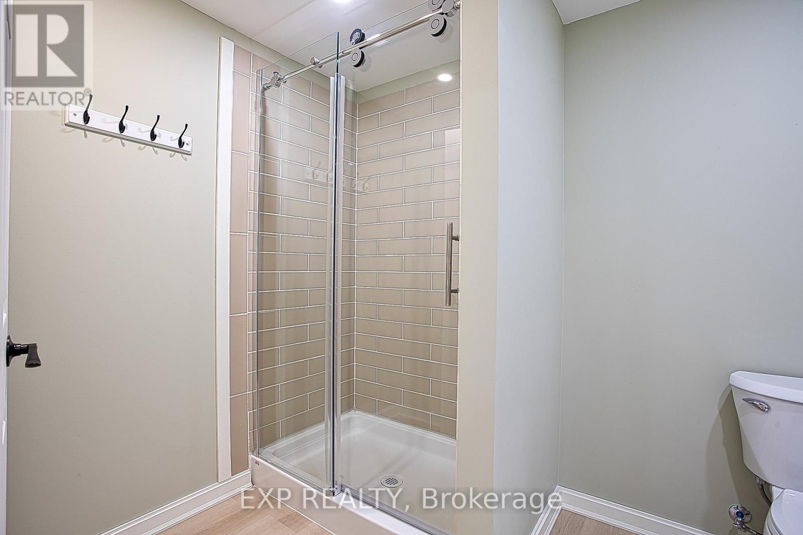 727 Barton Street, Hamilton, Ontario  L8E 5L7 - Photo 30 - X13128330