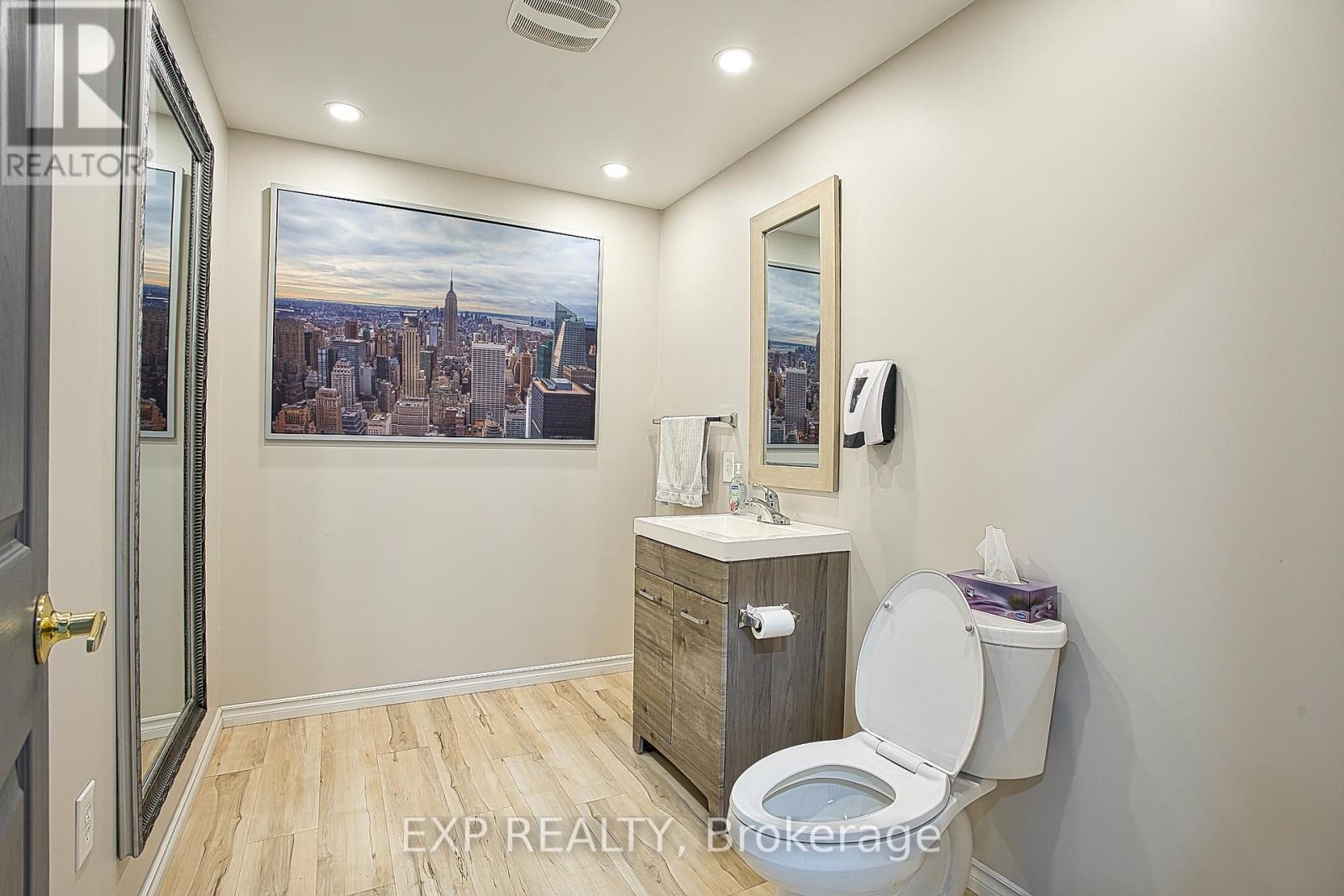 727 Barton Street, Hamilton, Ontario  L8E 5L7 - Photo 32 - X13128330
