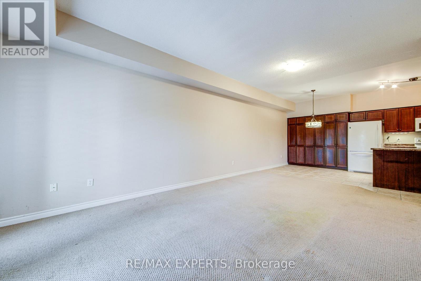 102 - 391 Plains Road E, Burlington, Ontario  L7T 4M2 - Photo 21 - W13126830