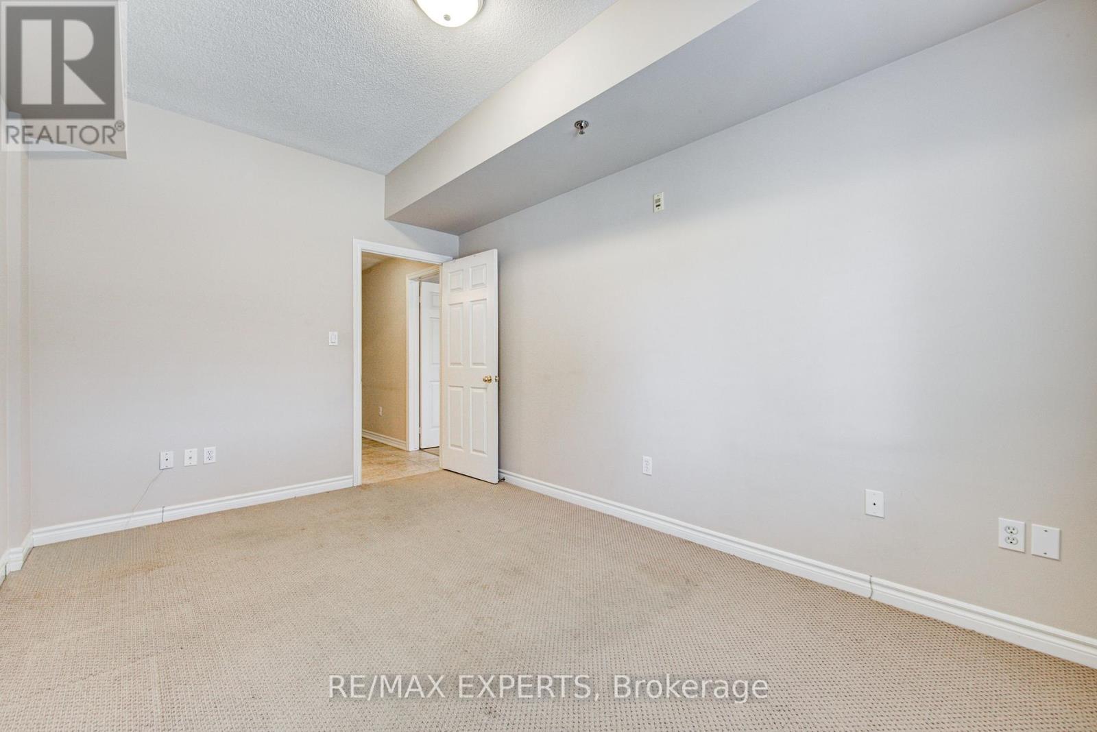 102 - 391 Plains Road E, Burlington, Ontario  L7T 4M2 - Photo 24 - W13126830