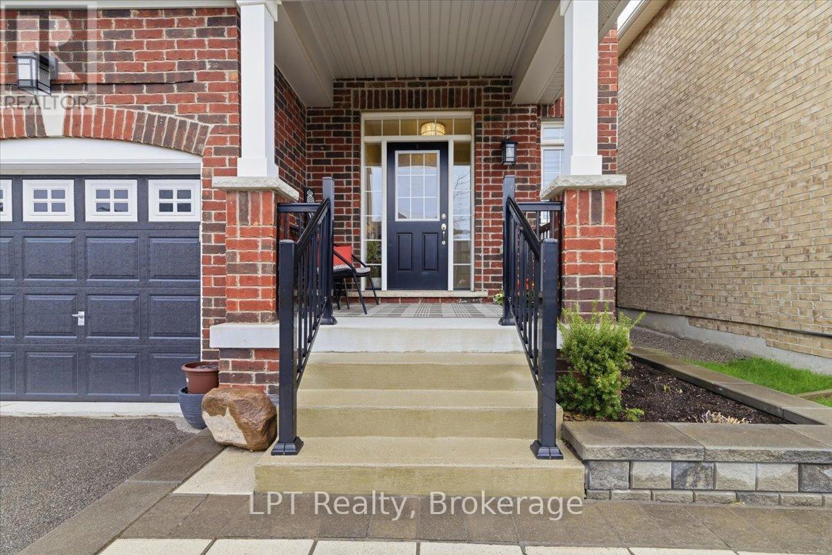 56 Pedwell Street, Clarington, Ontario  L1B 1G4 - Photo 5 - E13128436