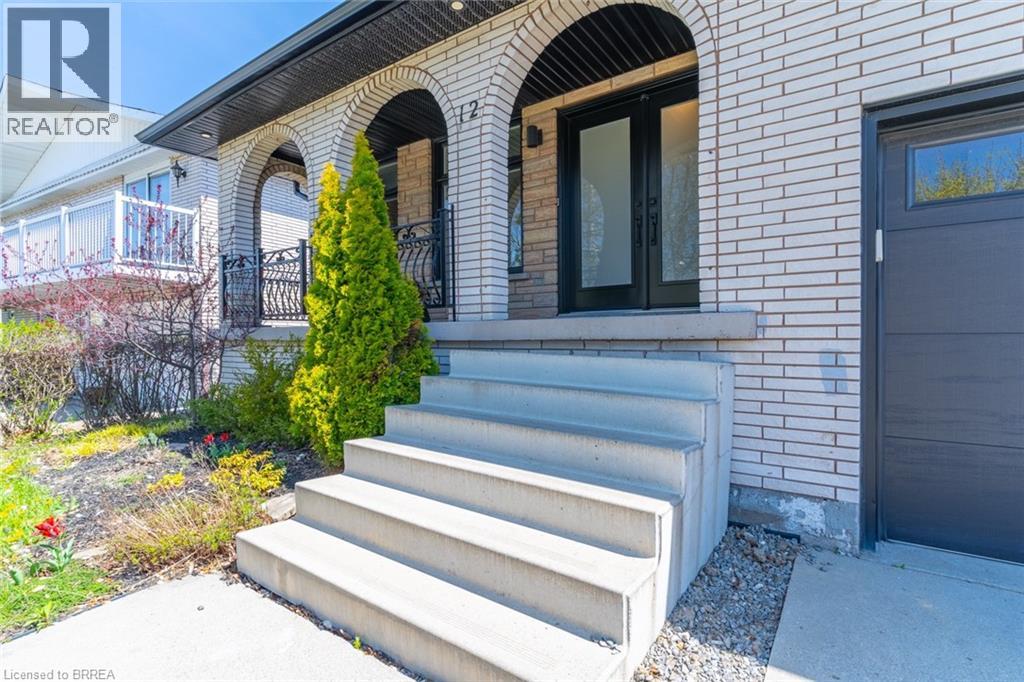 12 Summerlea Drive, Hamilton, Ontario L8T 4V5 - Photo 3 - 40827204