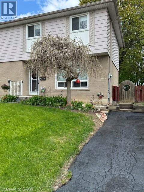 1345 Colonsay Drive, Burlington, Ontario L7P 2T6 - Photo 4 - 40811513