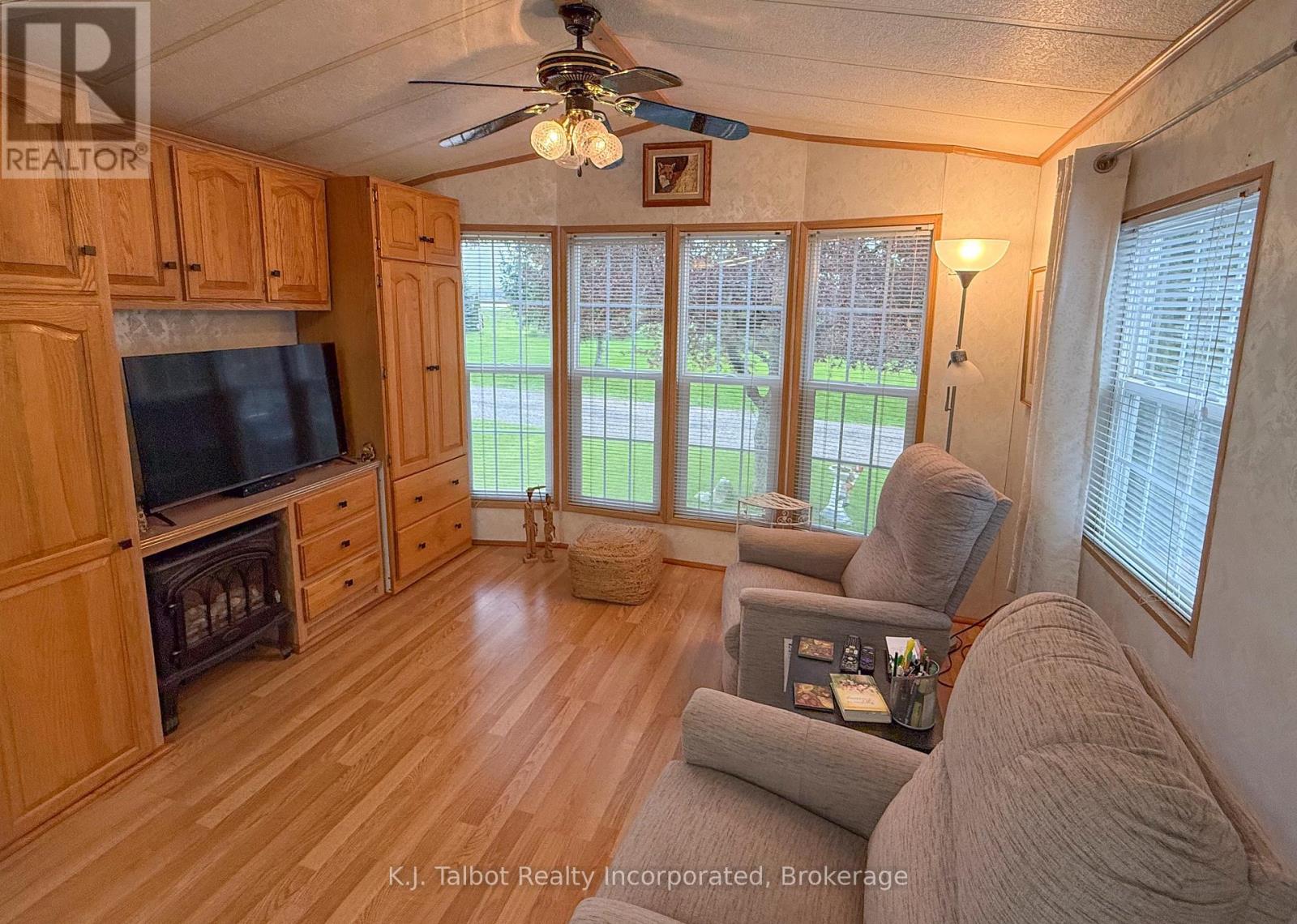 Unit #45 Portside Drive N - 77719 Bluewater Highway, Bluewater, Ontario  N0M 1G0 - Photo 5 - X13128546