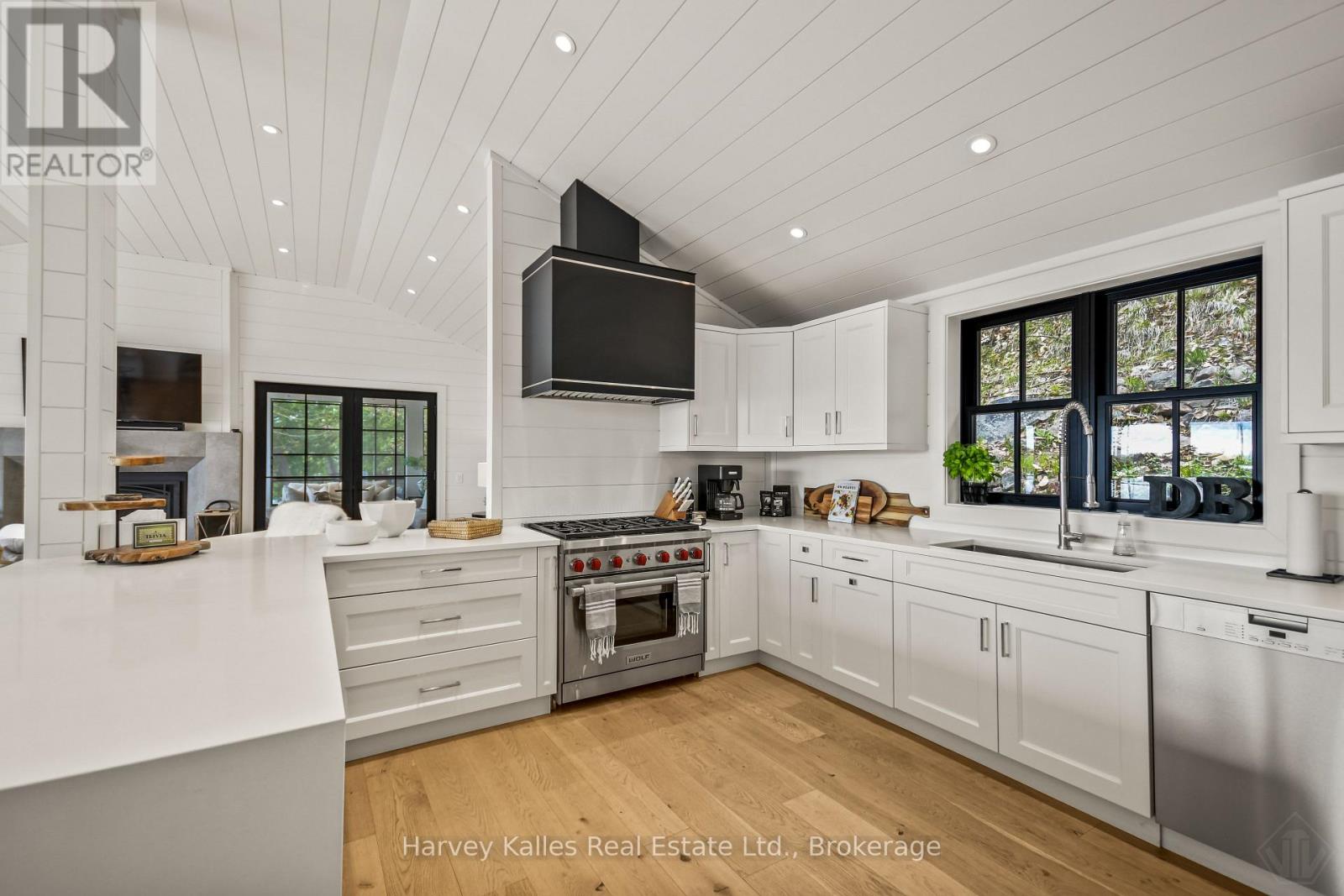 1377 Peninsula Road, Muskoka Lakes, Ontario  P0B 1J0 - Photo 11 - X13128560