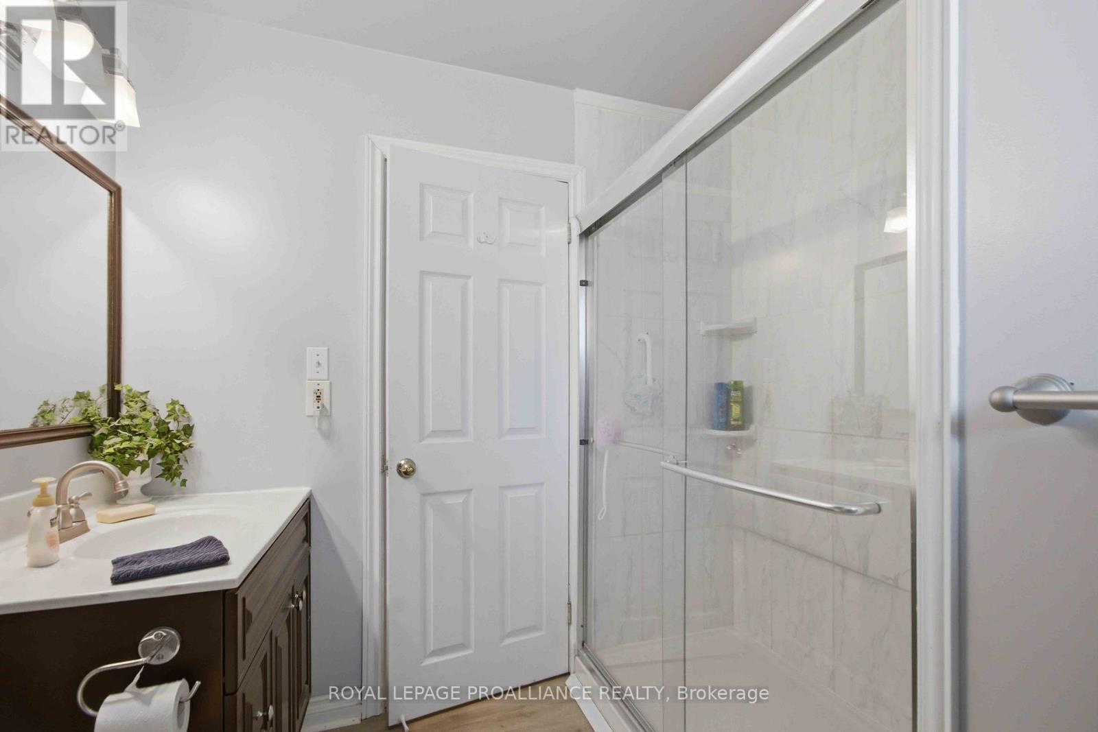 5 Parkside Drive, Quinte West, Ontario  K8V 5L6 - Photo 22 - X13128404