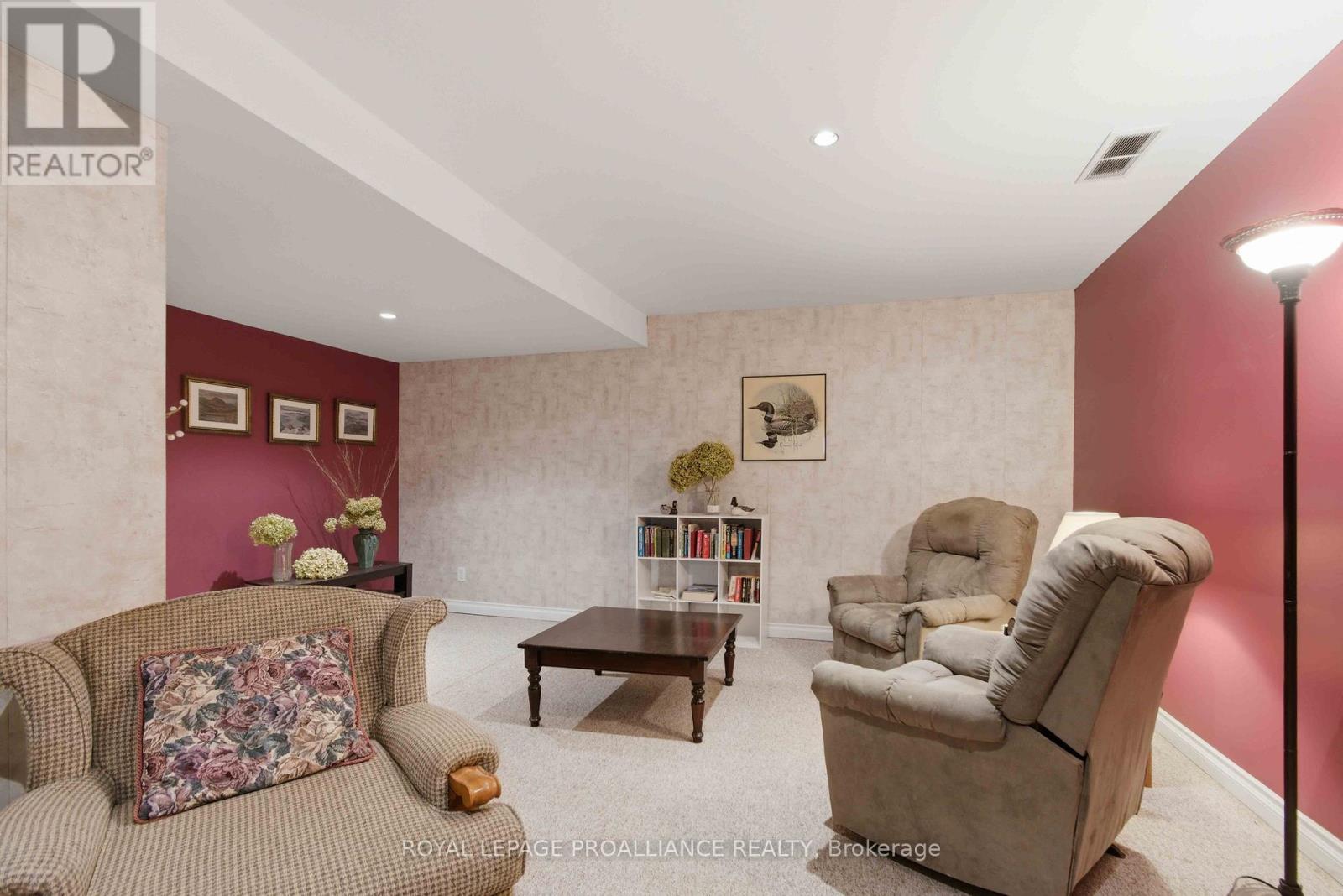 5 Parkside Drive, Quinte West, Ontario  K8V 5L6 - Photo 24 - X13128404