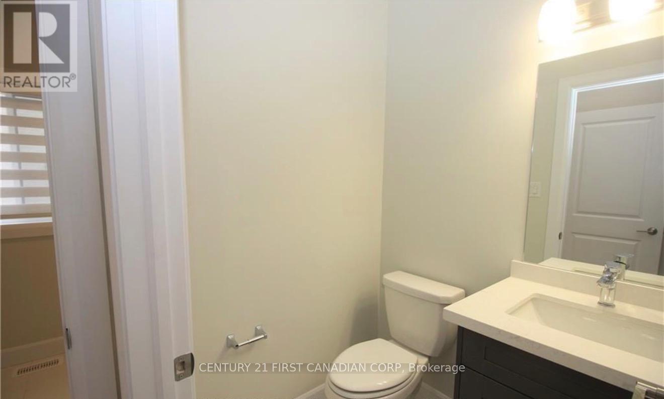 # Upper - 2269 Southport Crescent, London South, Ontario  N6M 0H9 - Photo 4 - X13128556