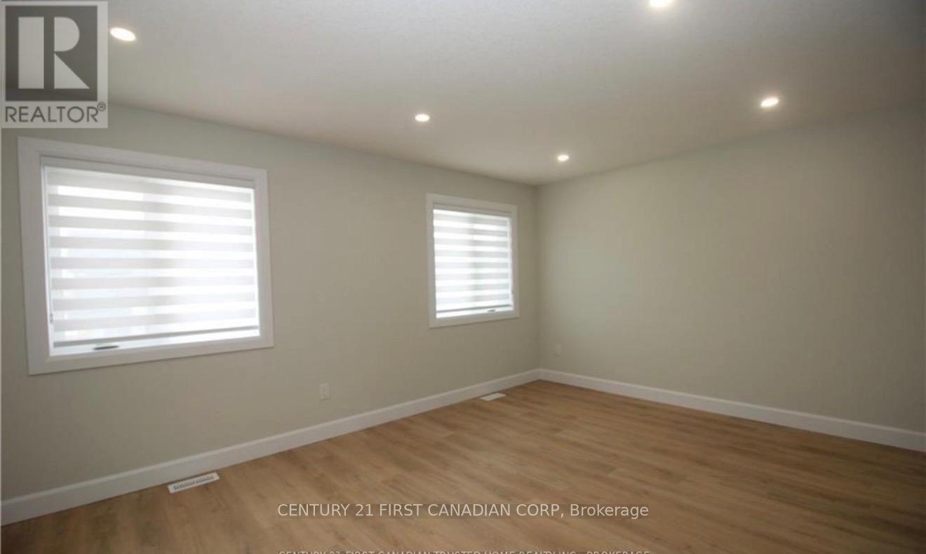 # Upper - 2269 Southport Crescent, London South, Ontario  N6M 0H9 - Photo 9 - X13128556