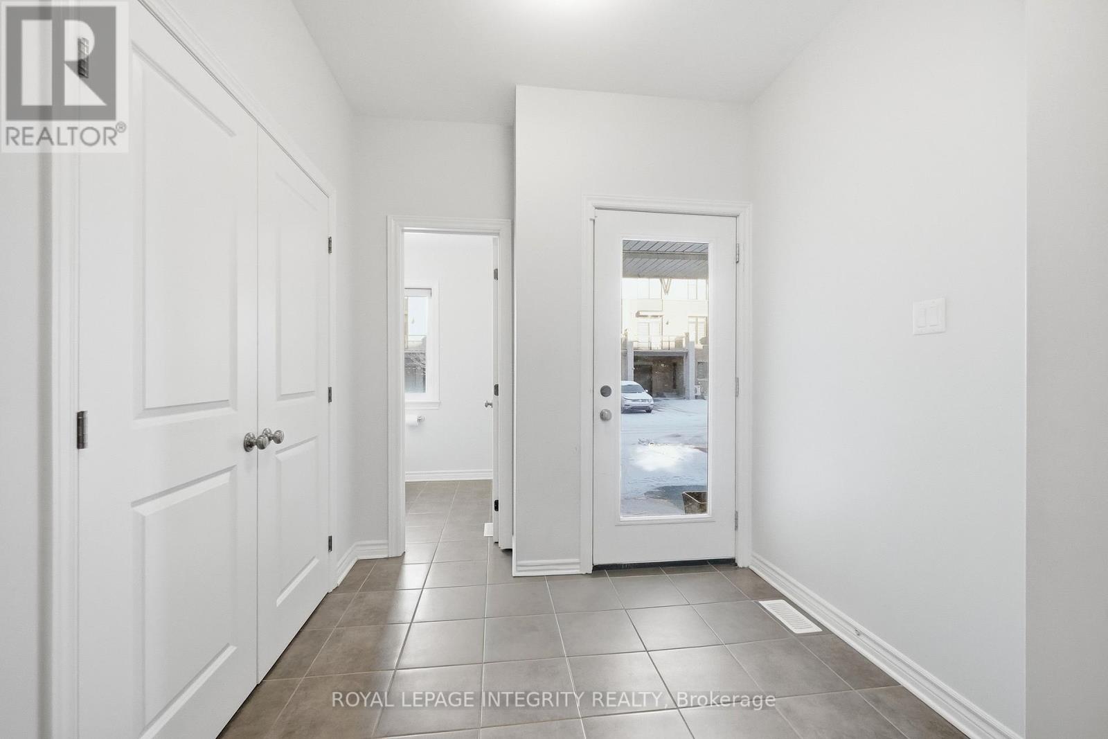 520 Stadacone Row, Ottawa, Ontario  K4A 1J8 - Photo 3 - X13128396