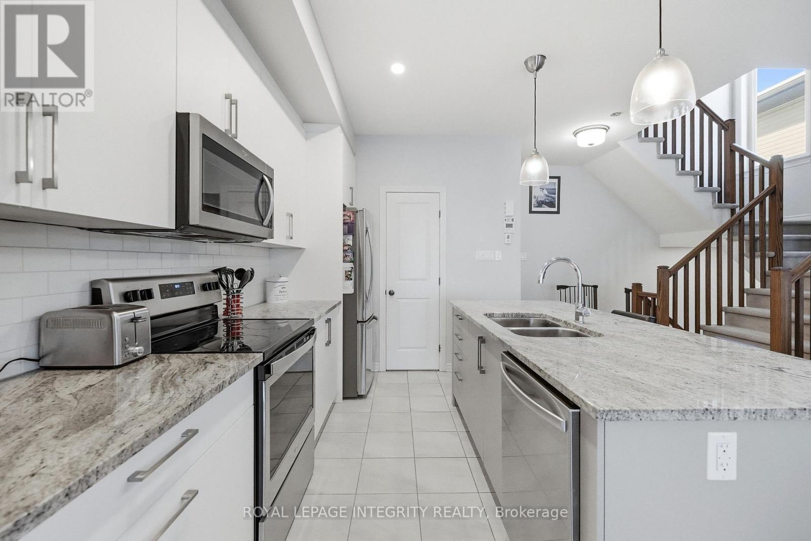520 Stadacone Row, Ottawa, Ontario  K4A 1J8 - Photo 7 - X13128396
