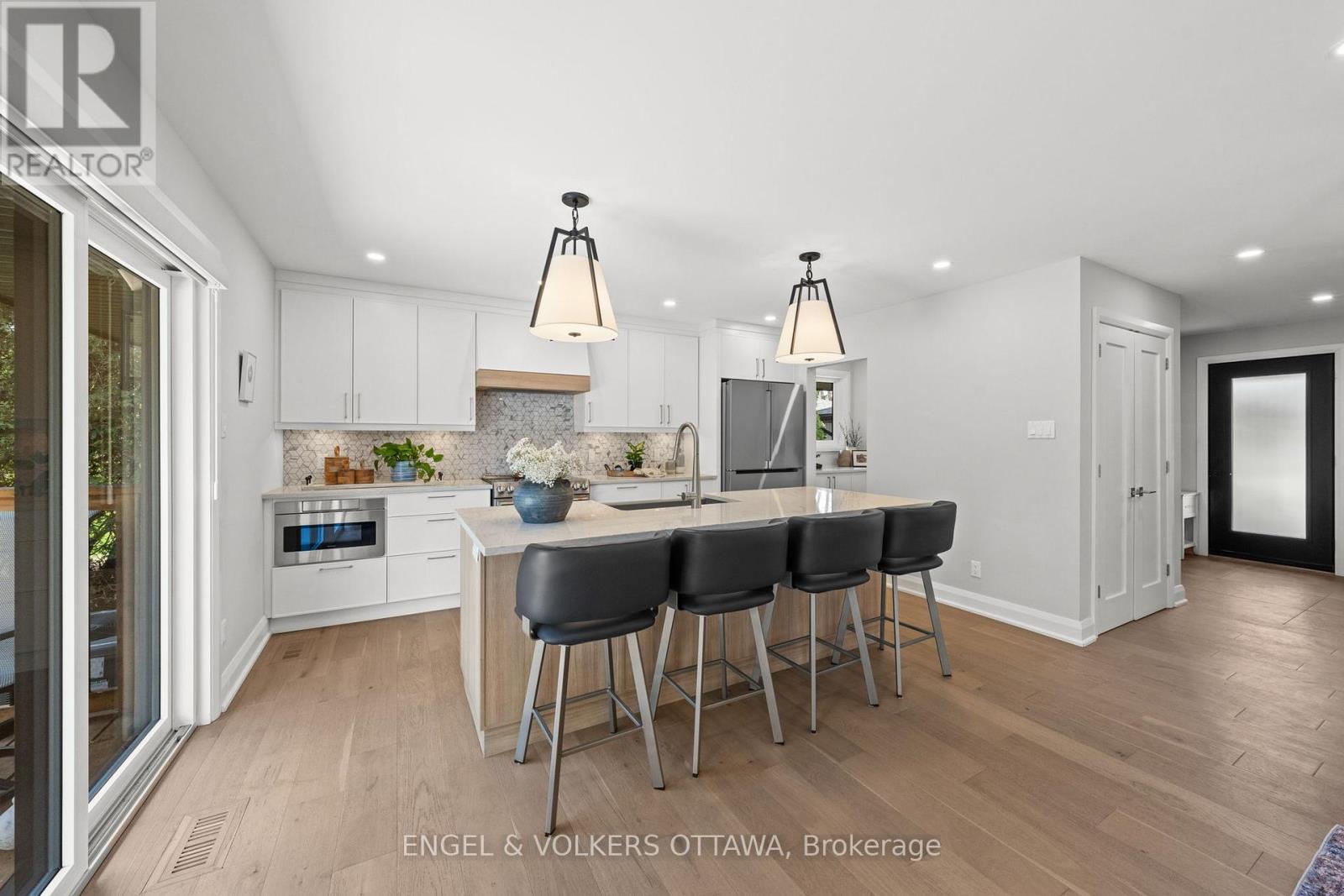 51 Lismer Crescent, Ottawa, Ontario  K2K 1A5 - Photo 10 - X13128516