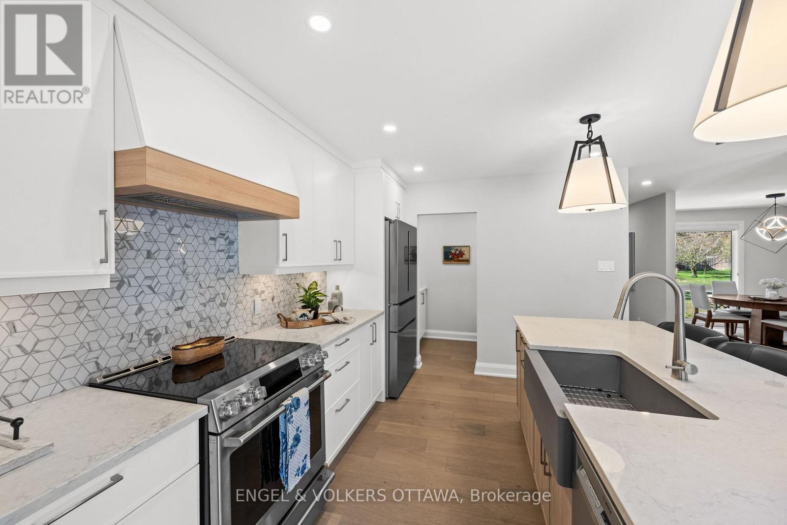 51 Lismer Crescent, Ottawa, Ontario  K2K 1A5 - Photo 13 - X13128516