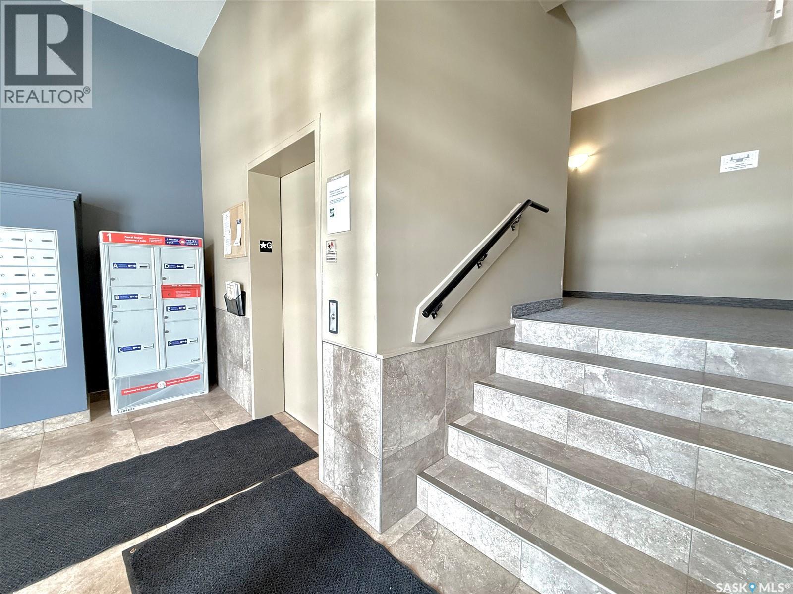 202 702 Hart Road, Saskatoon, Saskatchewan  S7M 4P4 - Photo 4 - SK033395