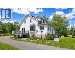 496 rue Principale, Pointe-Verte, New Brunswick