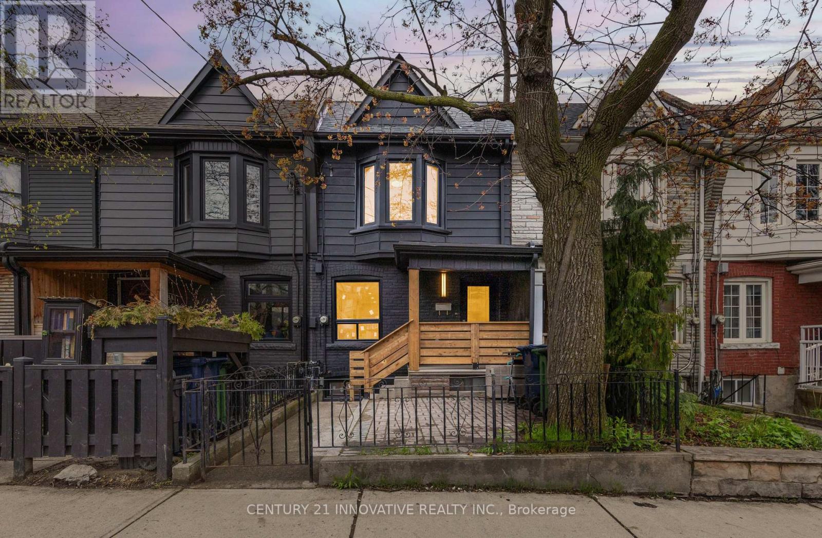 280 BROCK AVENUE, Toronto, Ontario