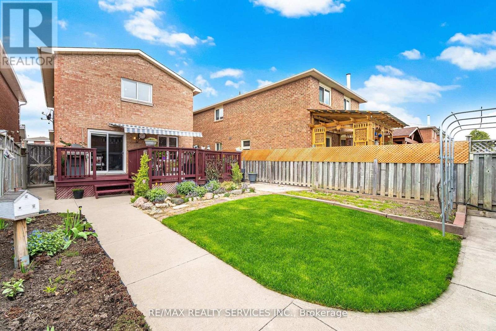 17 Metzak Drive, Brampton, Ontario  L6Z 4N3 - Photo 39 - W13126498