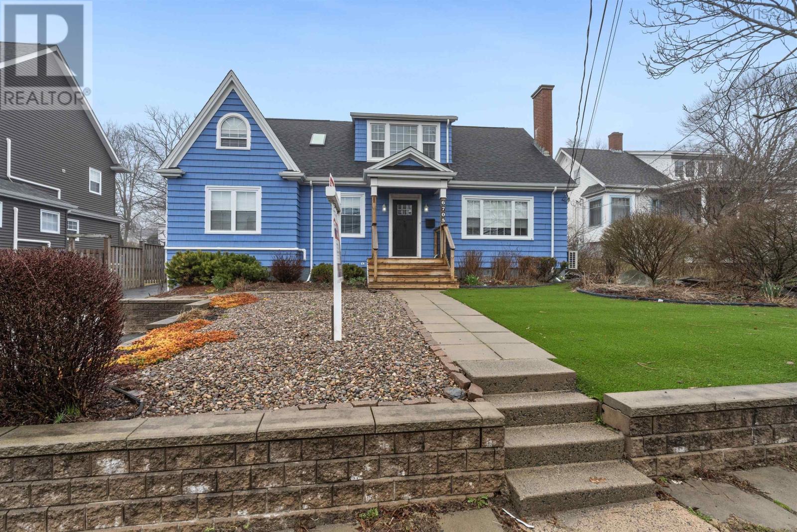 6705 Quinpool Road, Halifax, Nova Scotia  B3L 1C1 - Photo 1 - 202608067
