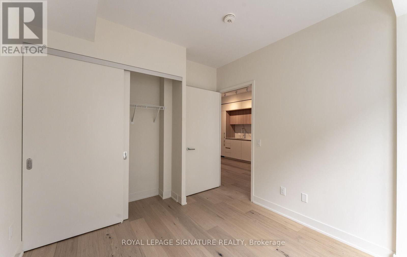 210 - 322 Dupont Street, Toronto, Ontario M5R 0E3 - Photo 11 - C13128394