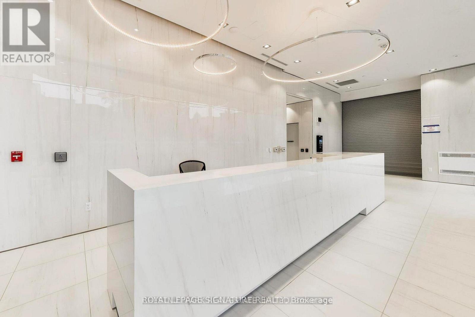 210 - 322 Dupont Street, Toronto, Ontario M5R 0E3 - Photo 17 - C13128394