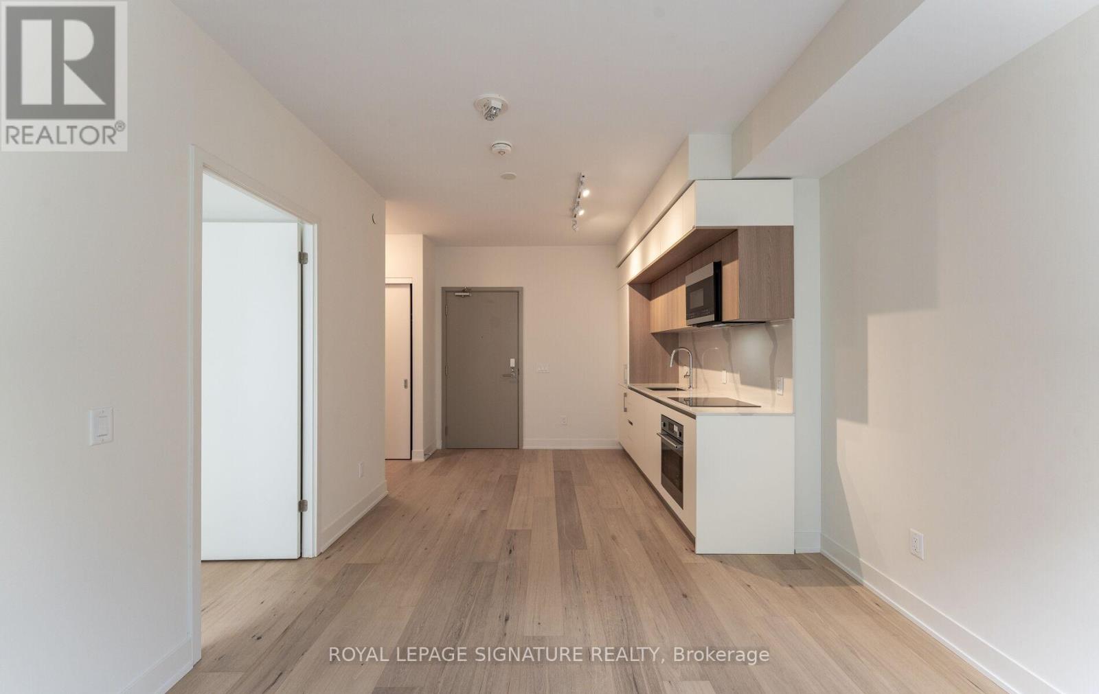 210 - 322 Dupont Street, Toronto, Ontario M5R 0E3 - Photo 4 - C13128394