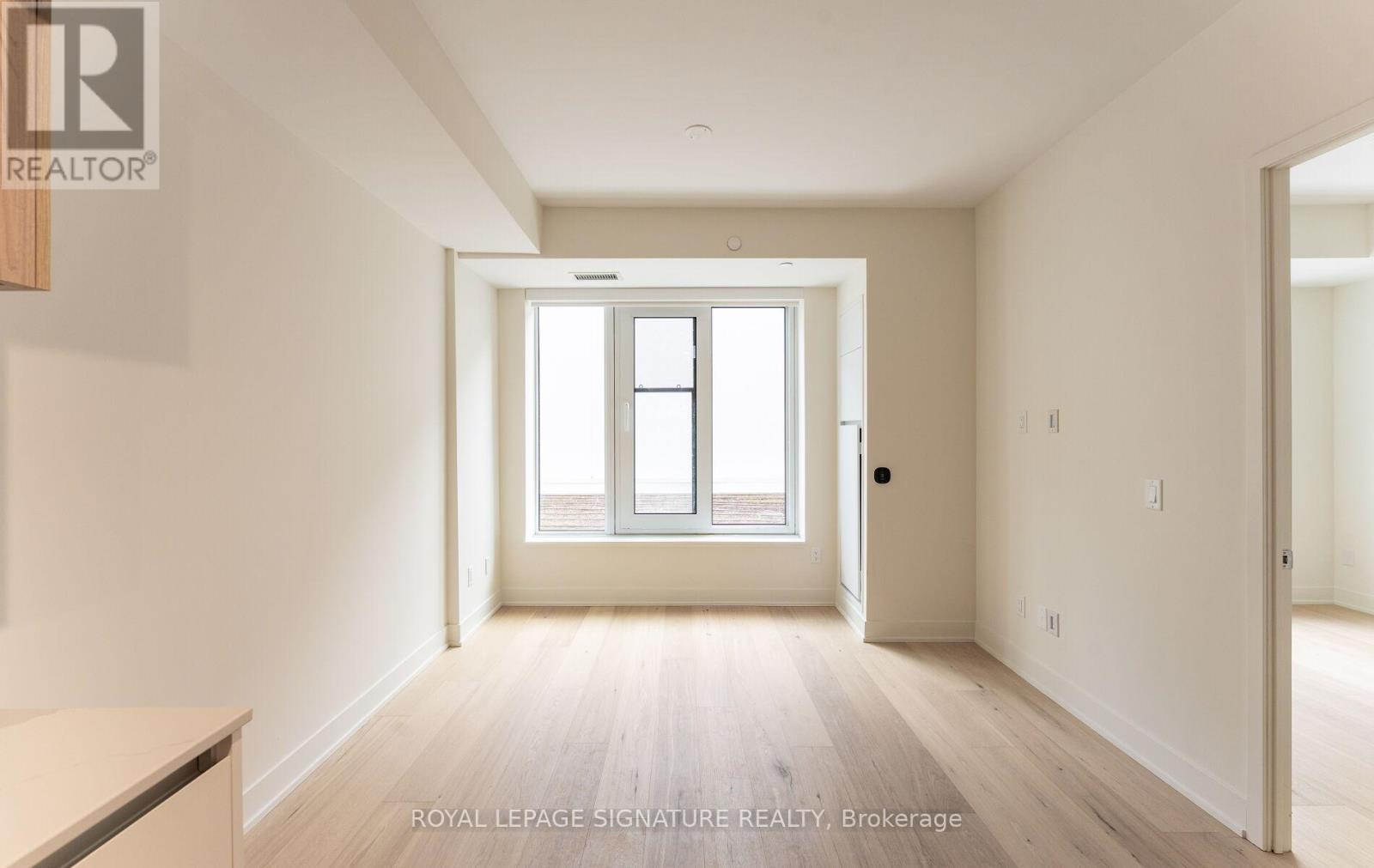 210 - 322 Dupont Street, Toronto, Ontario M5R 0E3 - Photo 6 - C13128394