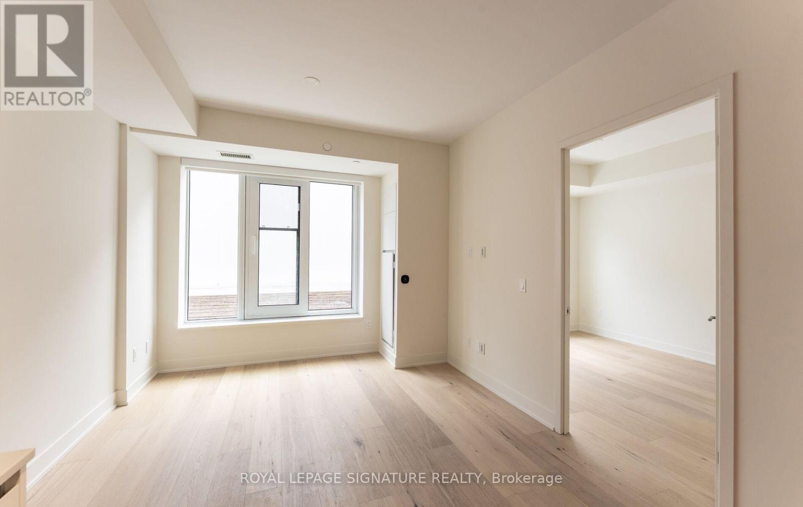 210 - 322 Dupont Street, Toronto, Ontario M5R 0E3 - Photo 8 - C13128394