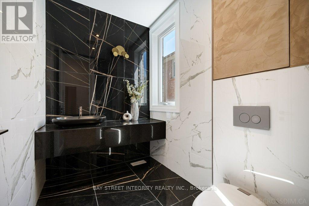 207 Ellerslie Avenue, Toronto, Ontario  M2N 1Y3 - Photo 12 - C13128410