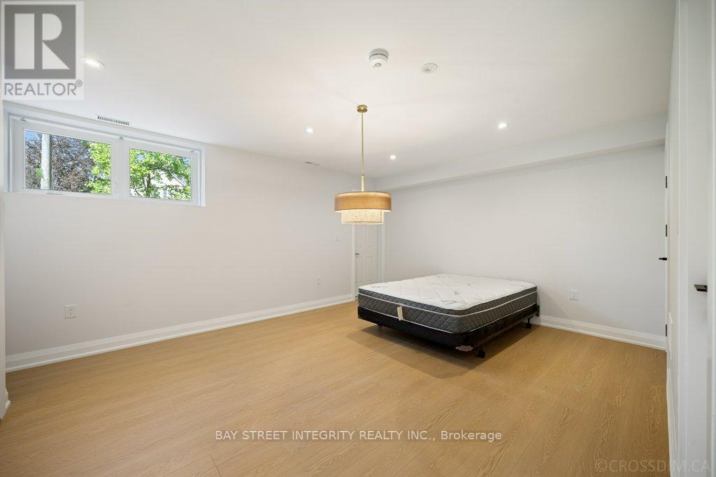 207 Ellerslie Avenue, Toronto, Ontario  M2N 1Y3 - Photo 30 - C13128410