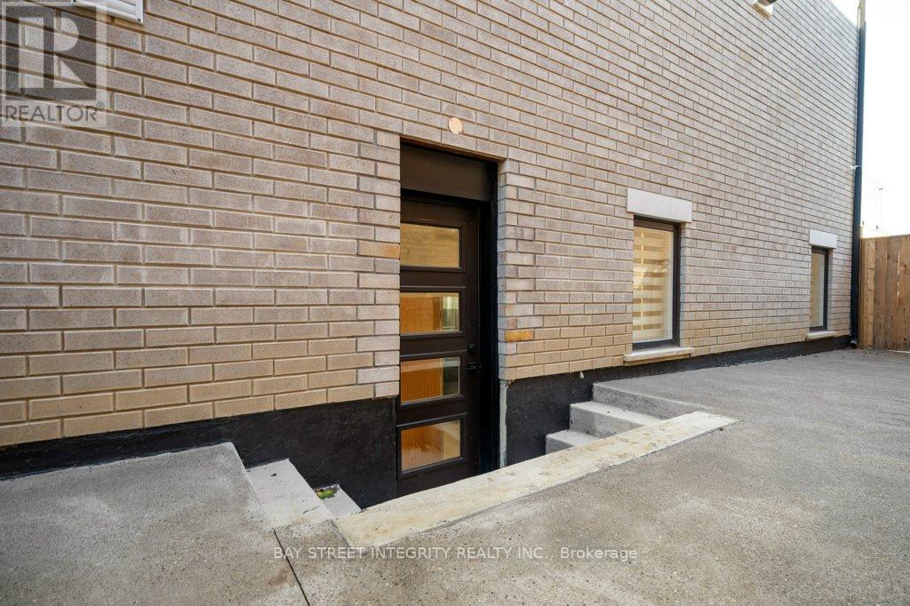 207 Ellerslie Avenue, Toronto, Ontario  M2N 1Y3 - Photo 33 - C13128410