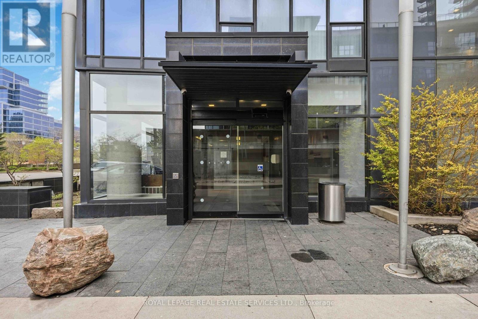 2507 - 25 Capreol Court, Toronto, Ontario  M5V 3Z7 - Photo 2 - C13128430