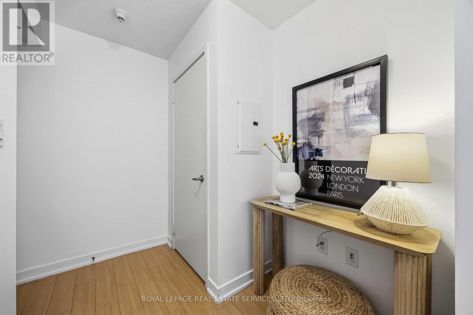 2507 - 25 Capreol Court, Toronto, Ontario  M5V 3Z7 - Photo 6 - C13128430