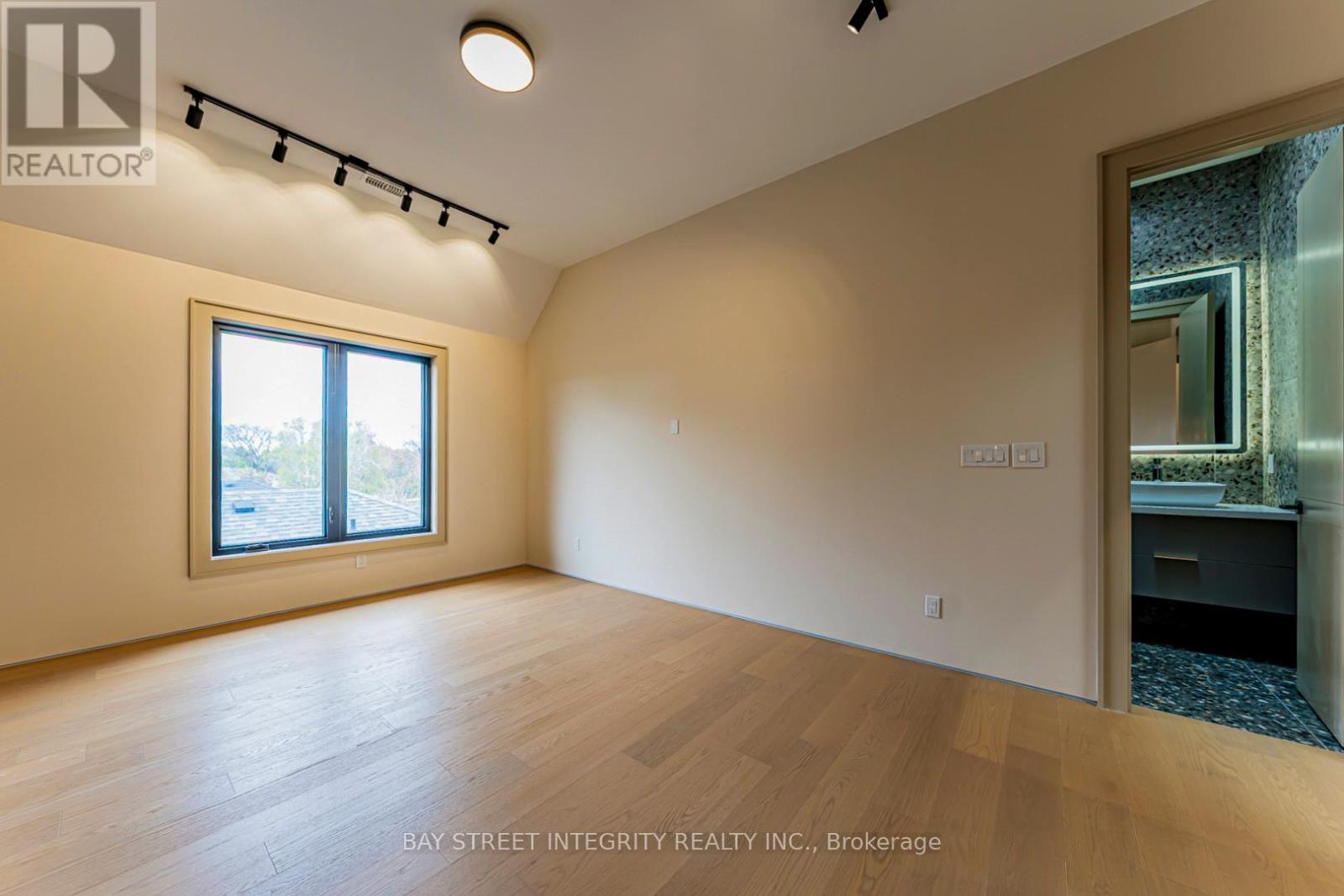 34 Wigan Crescent, Toronto, Ontario  M3H 3A4 - Photo 23 - C13128438