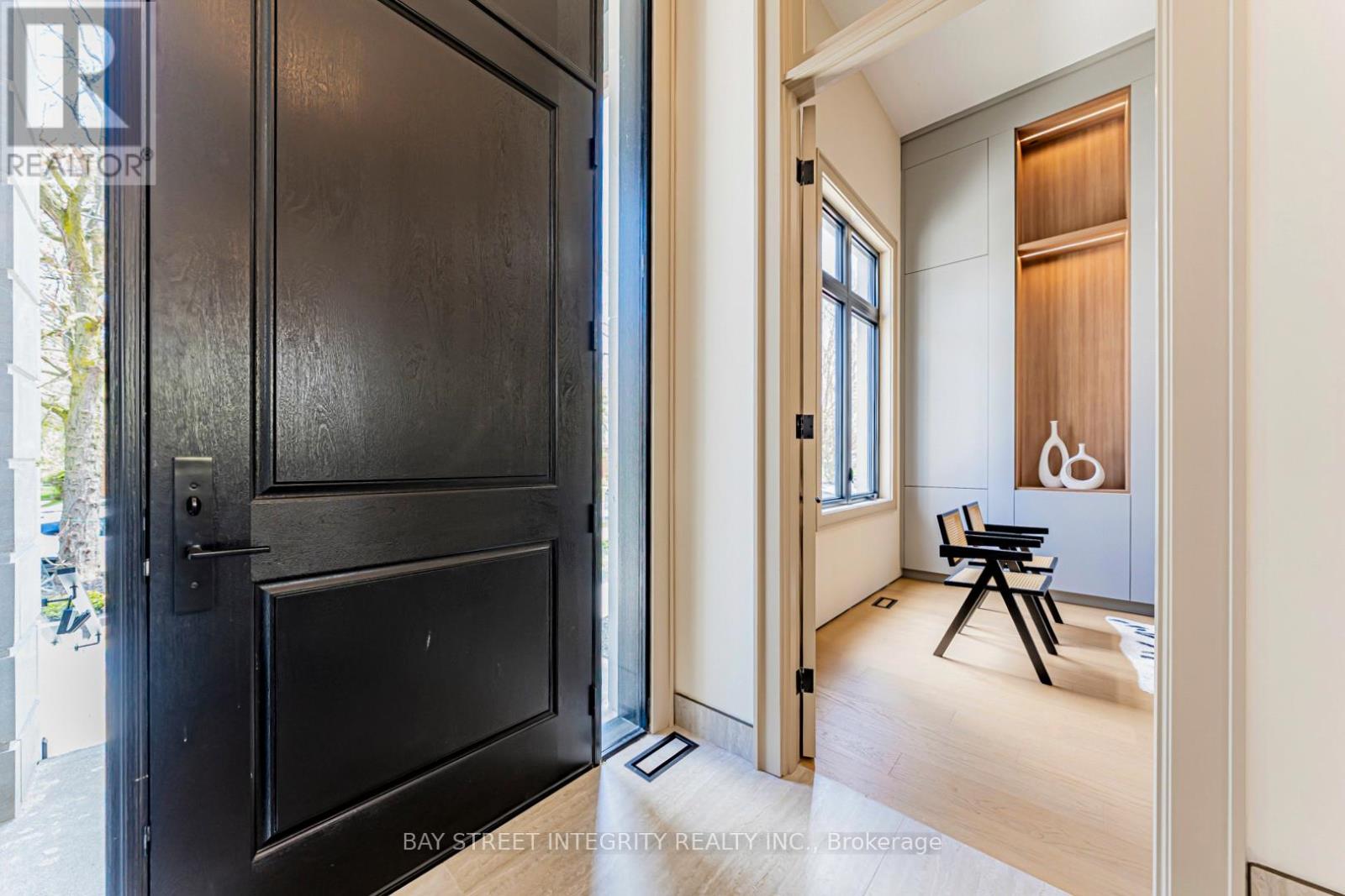 34 Wigan Crescent, Toronto, Ontario  M3H 3A4 - Photo 3 - C13128438
