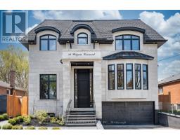 34 WIGAN CRESCENT, Toronto, Ontario
