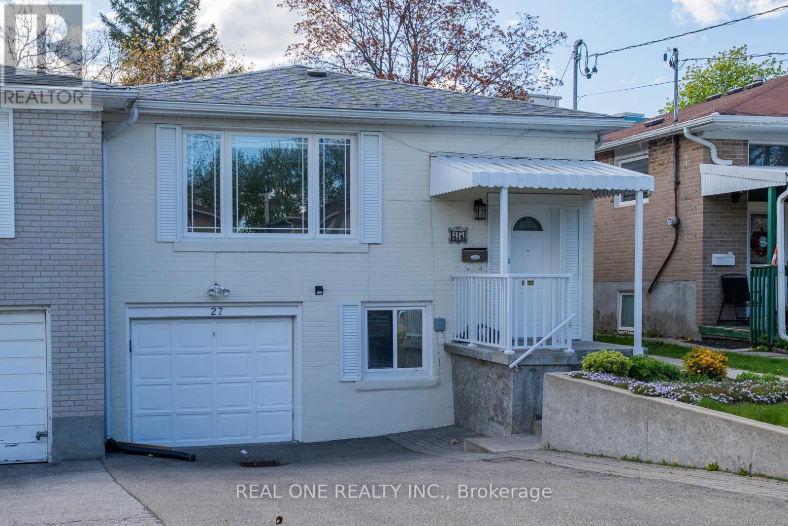 27 Elise Terrace, Toronto, Ontario  M2R 2W9 - Photo 1 - C13128494