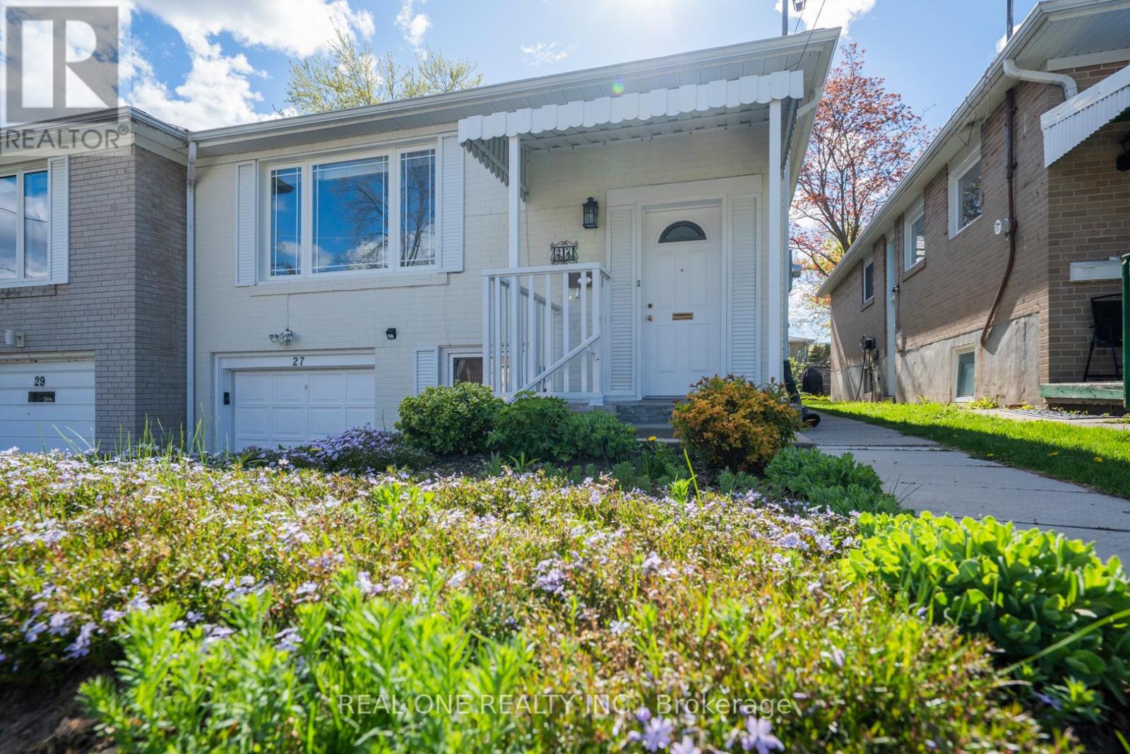 27 Elise Terrace, Toronto, Ontario  M2R 2W9 - Photo 3 - C13128494