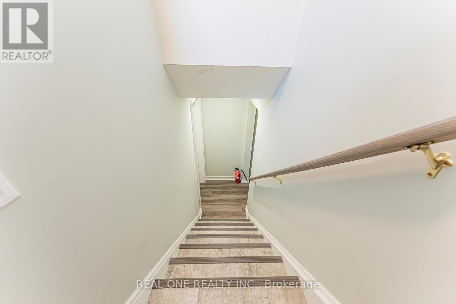 27 Elise Terrace, Toronto, Ontario  M2R 2W9 - Photo 30 - C13128494